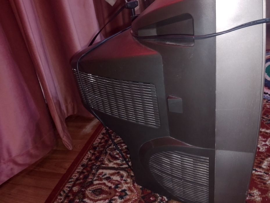 Продам телевизор LG