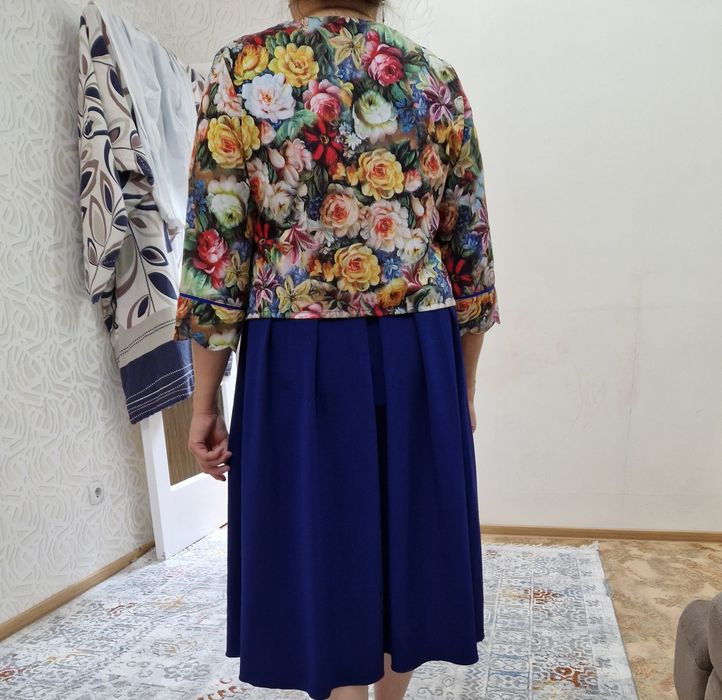 Платье женское продам