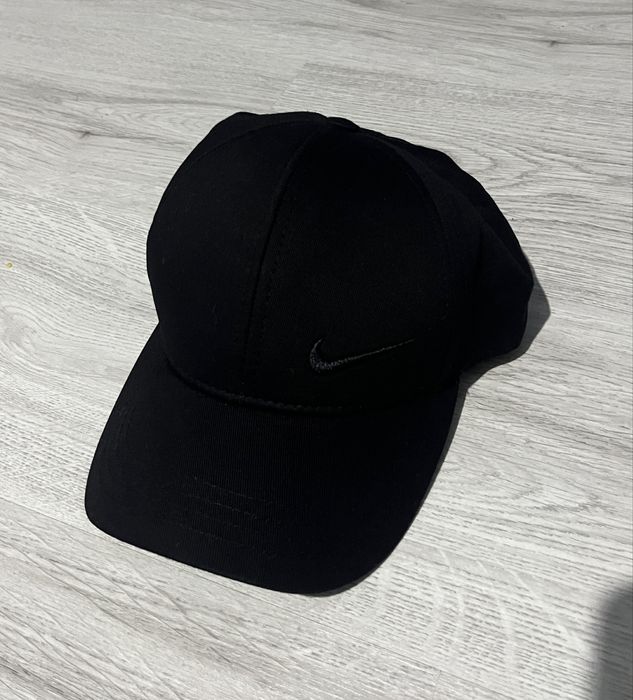 Шапка с козирка nike