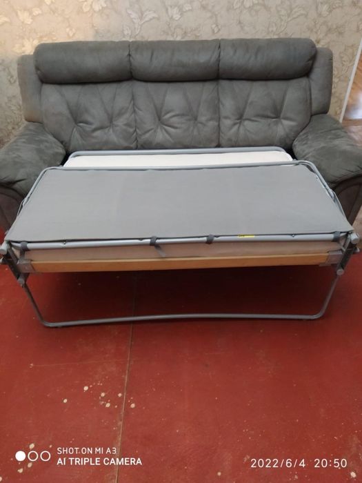 Қонақ бөлмесіне арналған диван