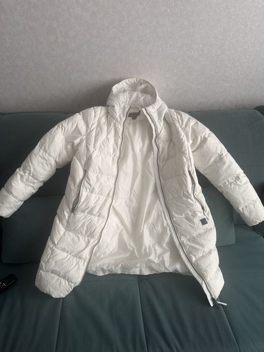 Продам 100% пуховик outventure