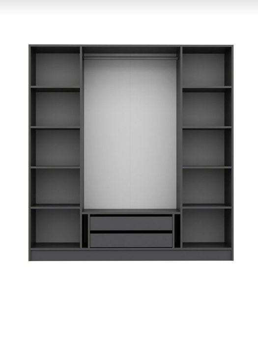 Чисто нов гардероб