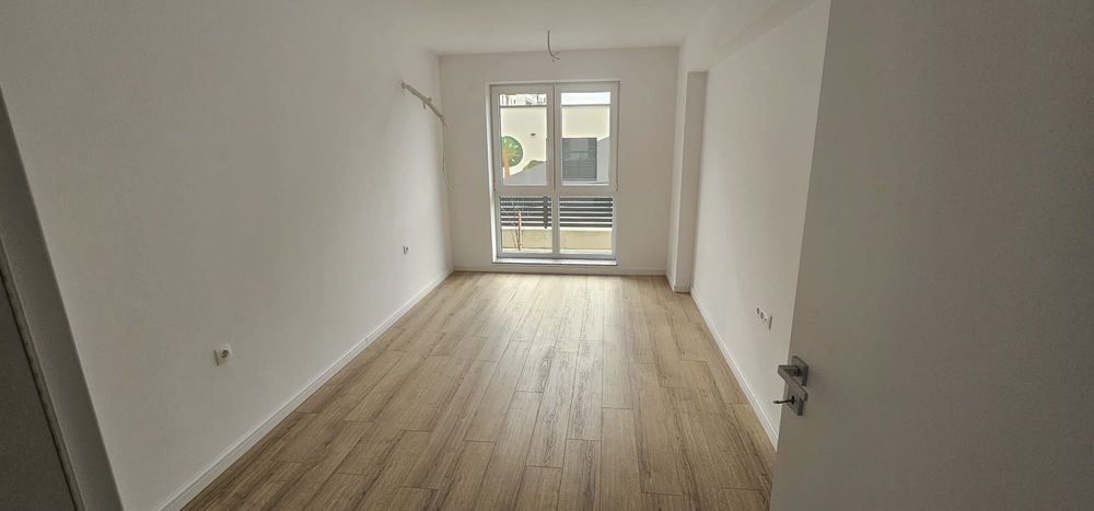 Spatiu comercial Maurer Residence