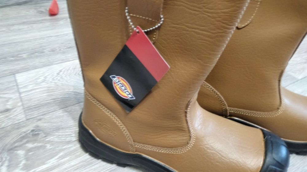 Спецодежда ,верх,низ+сапоги