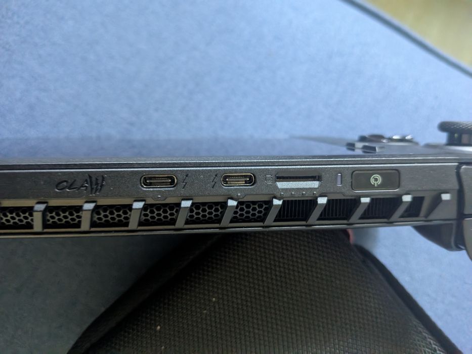 Consola msi claw 7 ai+ 32 GB RAM A2VM