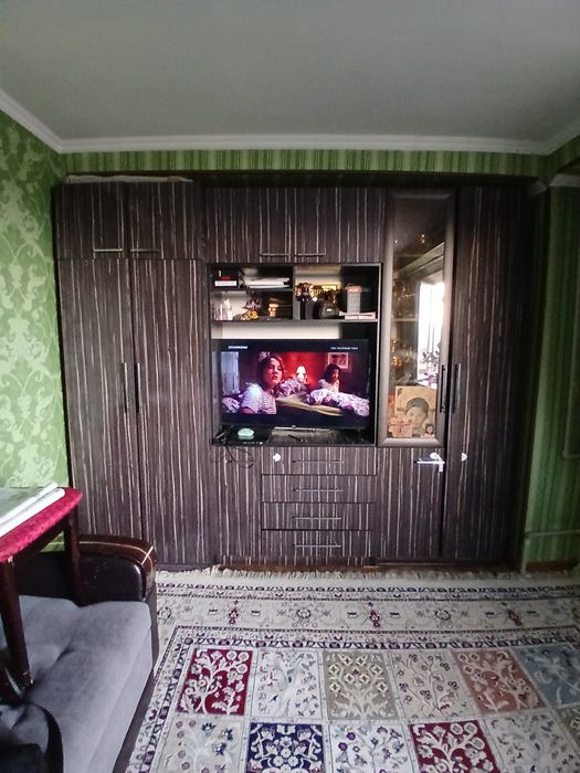 Продам шкаф стенка для гостиный