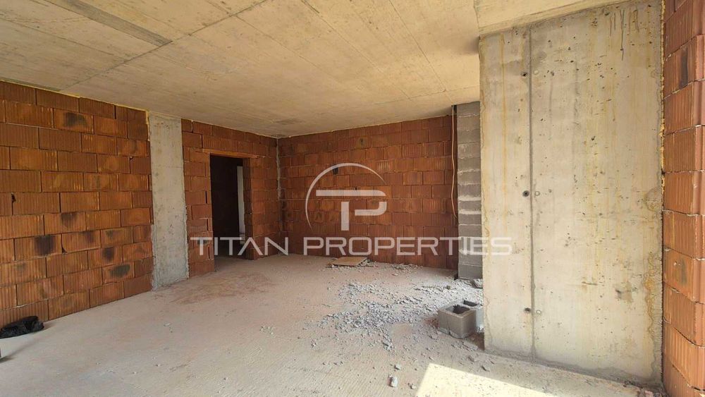 Продава се Тристаен апартамент в Пловдив, Кючук Париж - 105 кв.м за 1251 €/кв.м - Снимка #2