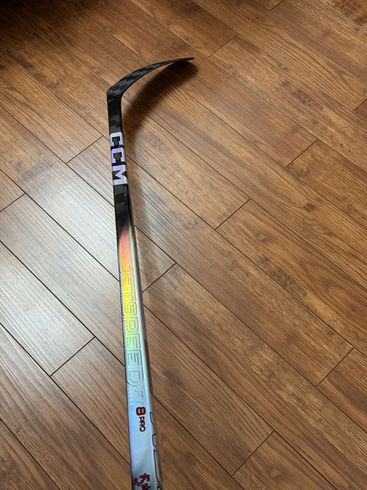 Хоккейные клюшки Bauer и CCM
