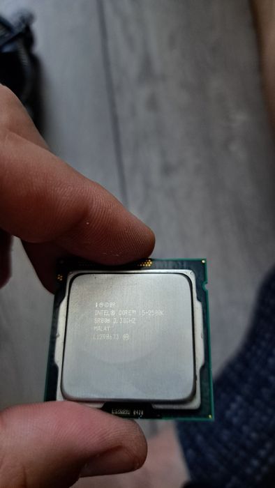 Компютър(без hdd/ssd) + части за компютър