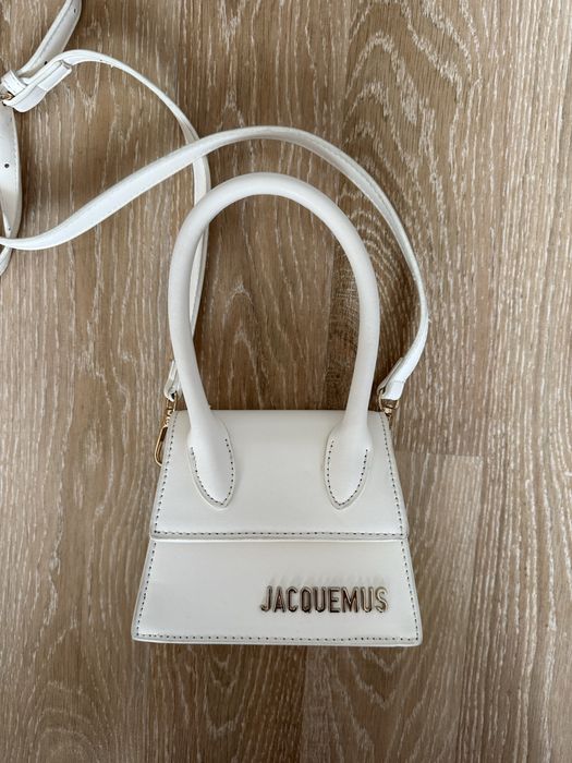 Чанта Jacquemus.