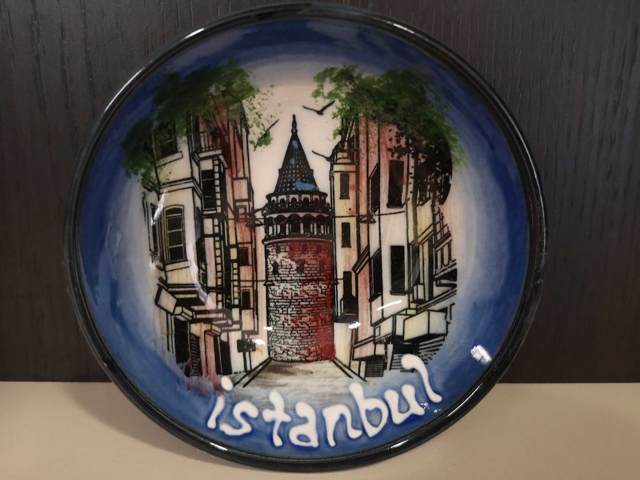 Домакински принадлежности-чинии, Коледни чаши,яйцерезачка,закачалки