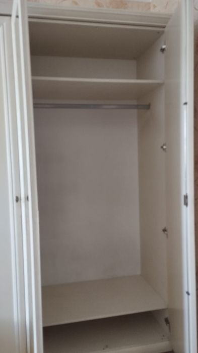 Продам спальный гарнитур