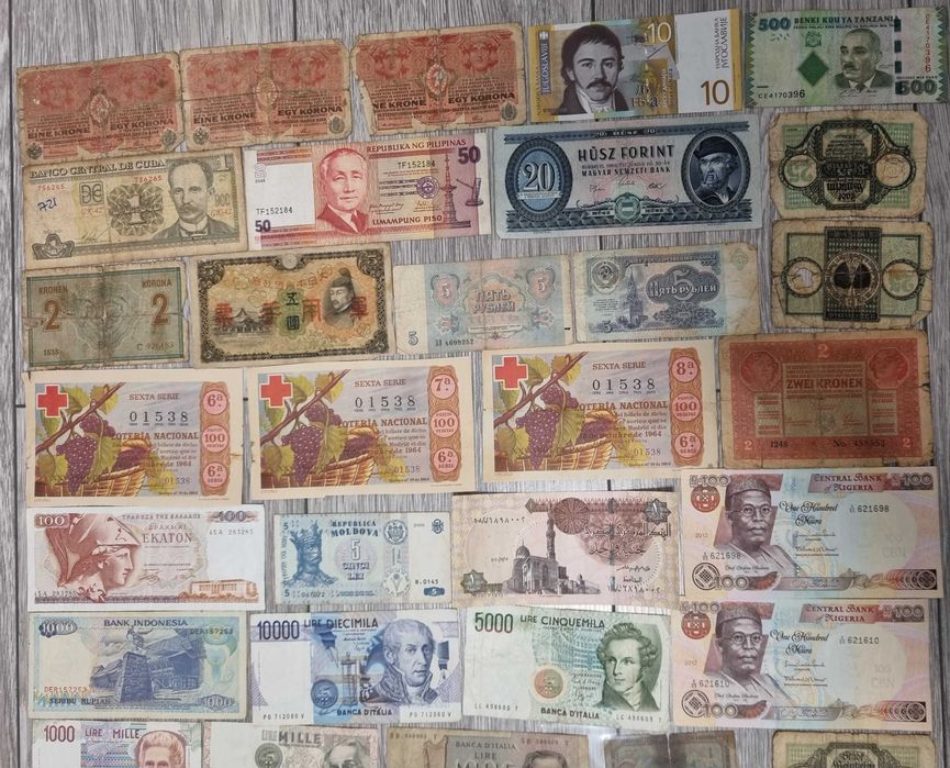 Lot 60 bancnote din diferite tari