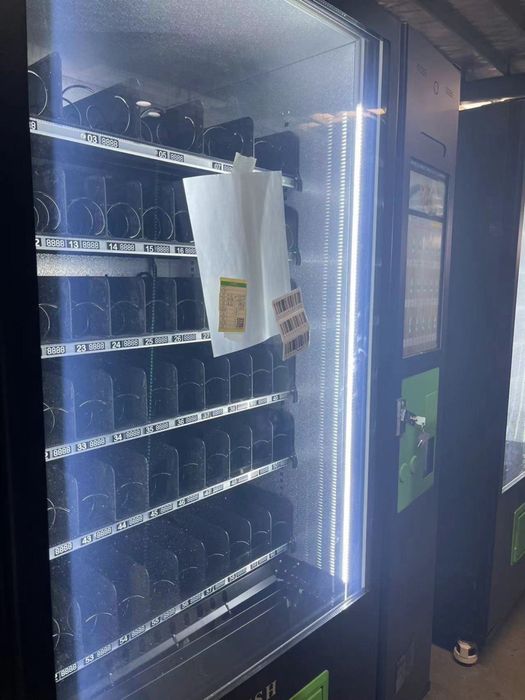 VENDING MACHINE вендинг аппарат