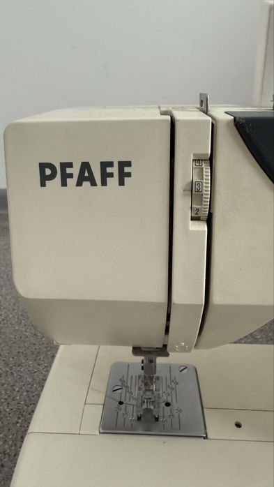 Продаем швейную машинку PFAFF
