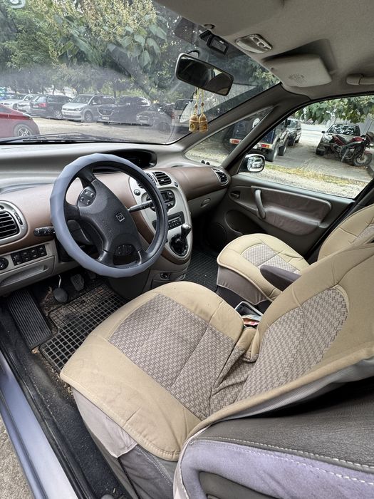 Citroën Xsara Picasso 2.0 HDi – 90 к.с.  Продава се Citroën Xsara Picasso 2.0 HDi, 90 к.с., 2002 г.Валиден технически преглед април 27г.