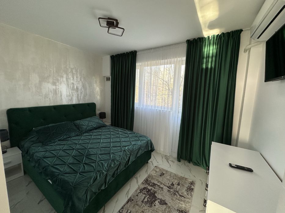 Inchiriez Apartament 4 camere