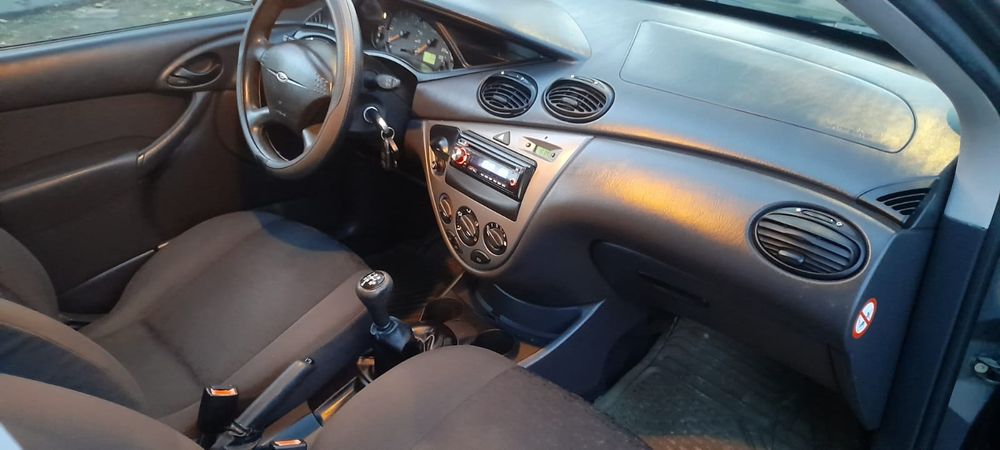 Ford focus 1.4 zetec benzina clasic EURO 4 Mașină de garaj