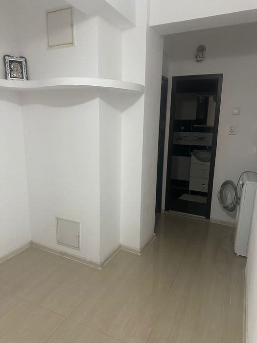 Ofer spre inchiriere apartament cu 2 camere