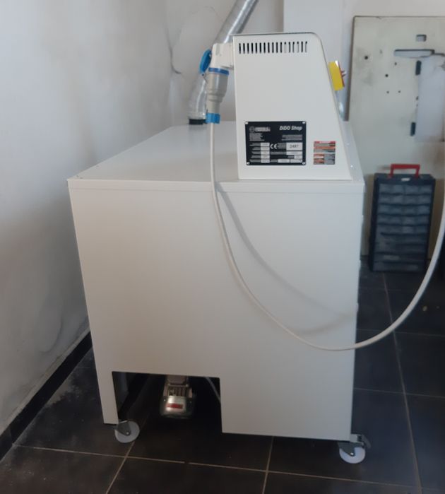 Цветен принтер и сушилня за печат върху текстил