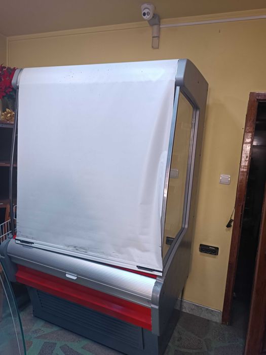 Отворена хладилна витрина  Rus Komers с размери 200х70х70см.