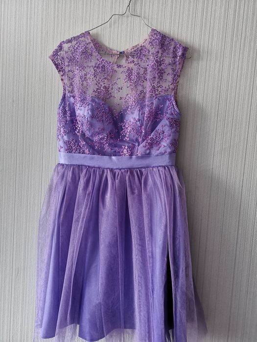 Шаферски  рокли за 10г и 14г момиченца с отворен гръб и панделка