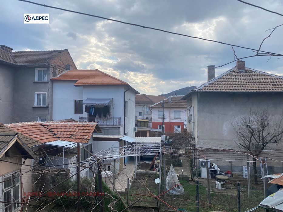3-стаен в Враца, област-гр.Мездра площ 78 цена 120000
