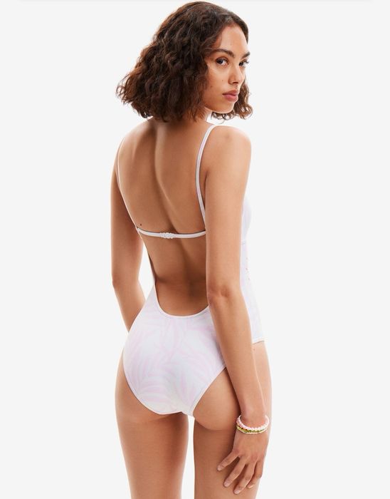 Нови бански Desigual