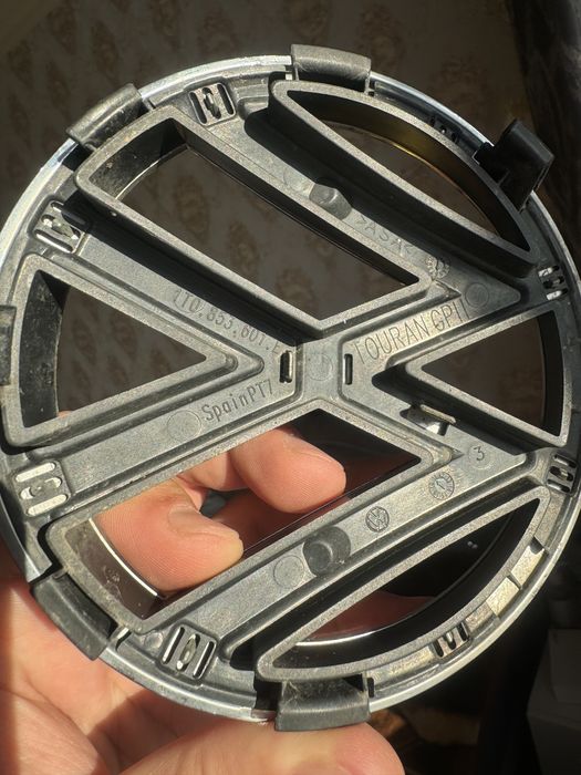 Эмблема передняя Volkswagen