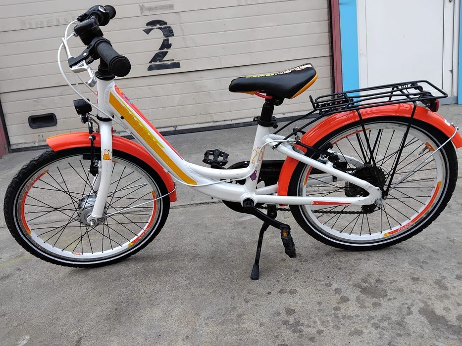Vând bicicleta din aluminiu pentru copii