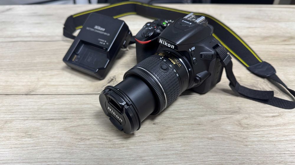 Nikon D5600 — как новый!
