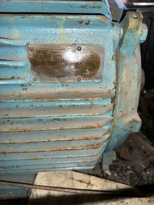 Продам электродвигатель