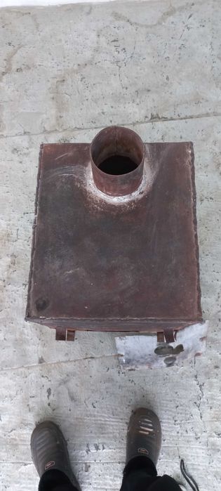 Продаётся газовая печка , металл