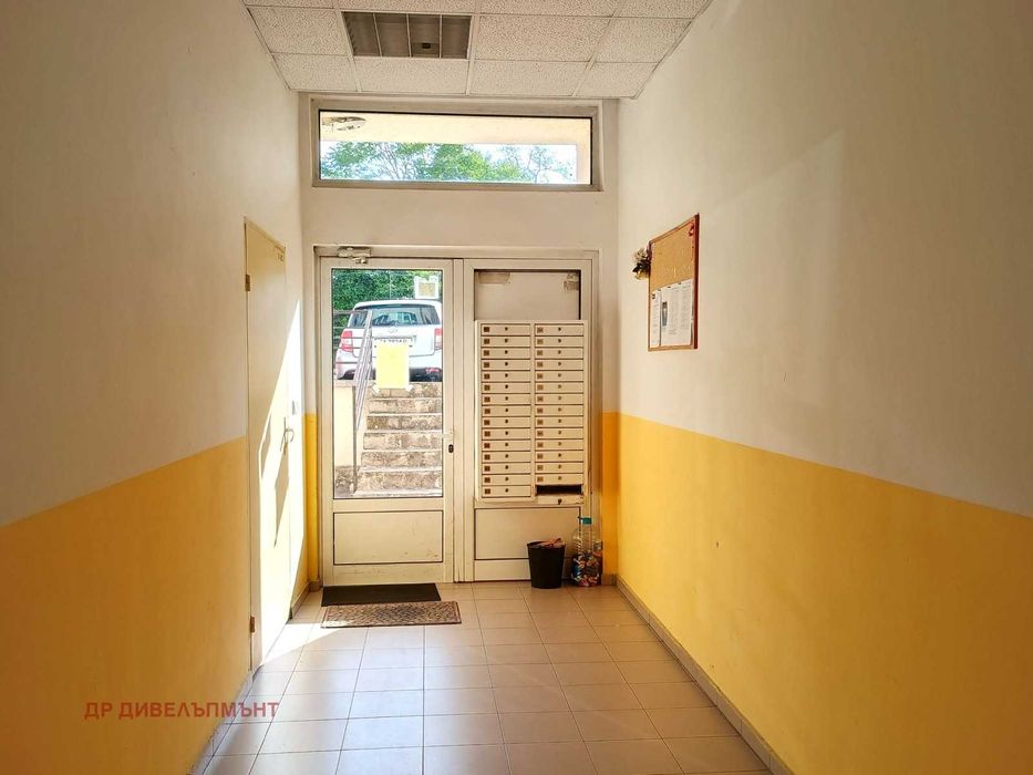 Дава се под наем Двустаен апартамент в София, Дървеница - 68 кв.м за 613.55 € - Снимка #16