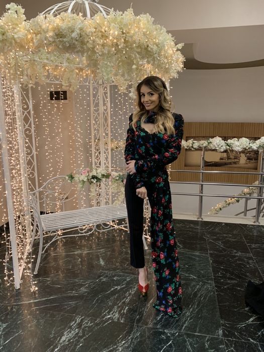 Vand set compus din pantalon si bluza Seen Users (Cristina Savulescu)