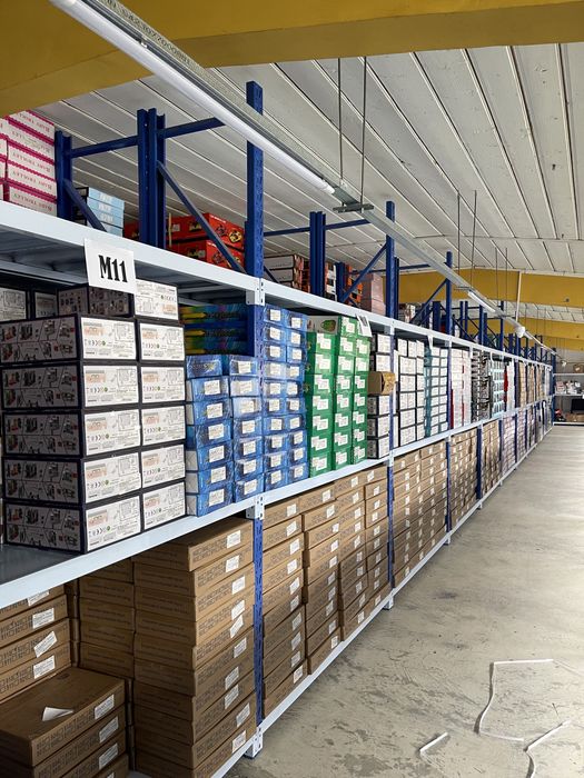 Afacere la cheie, magazin online de jucarii cu stocuri si SRL