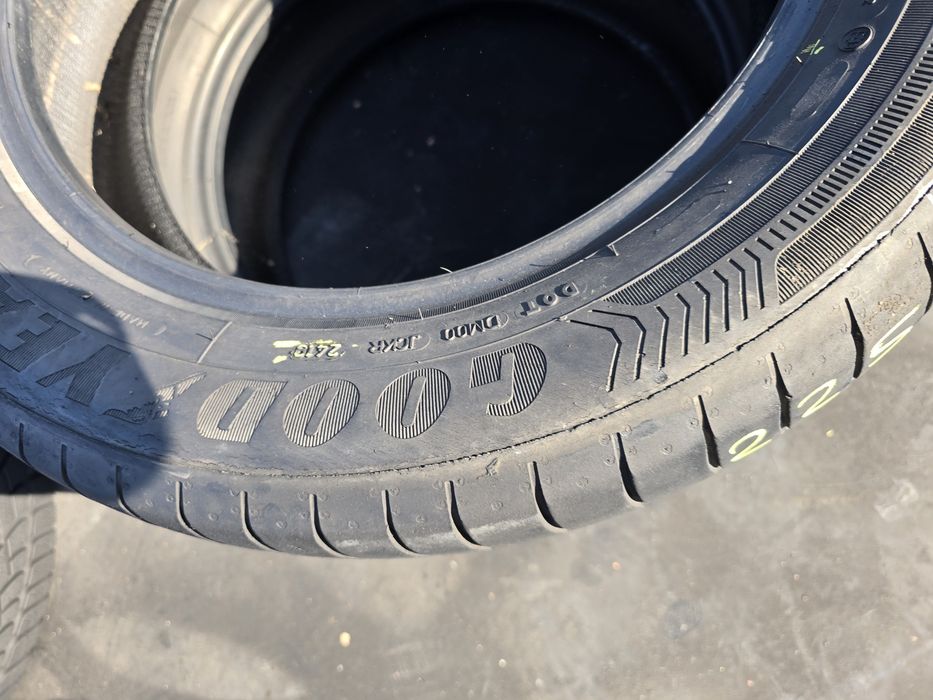 225 55 17 goodyear