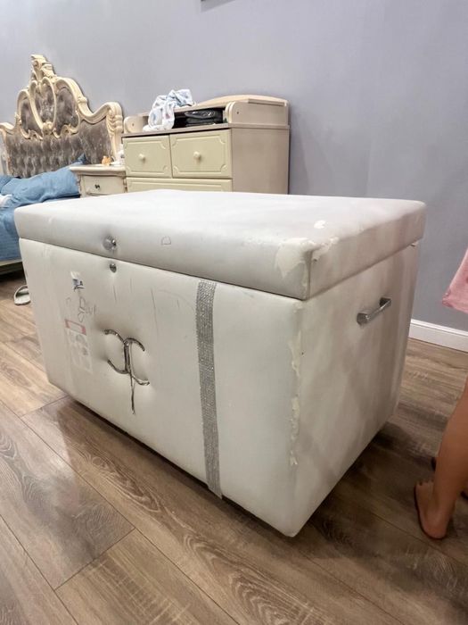 Сундук вместительный