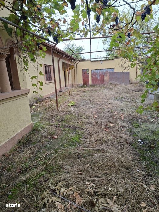 Casă Cernele