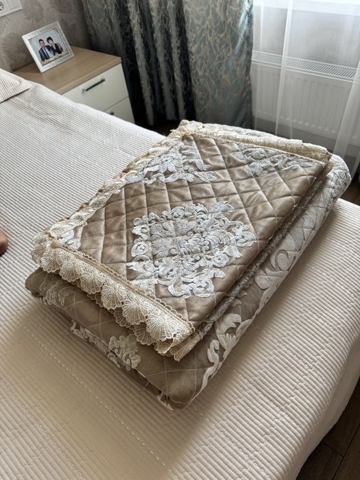Продам покрывало на двухспальную кровать