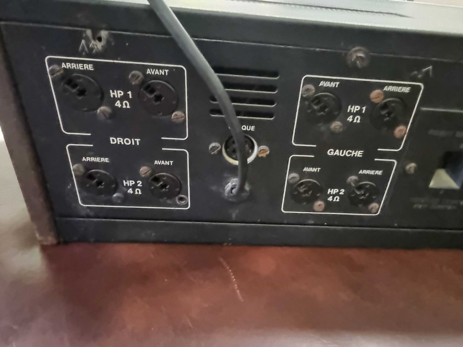 Ретро усилвател Sony