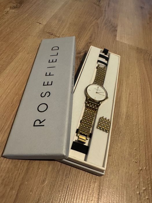 Часовник Rosefield