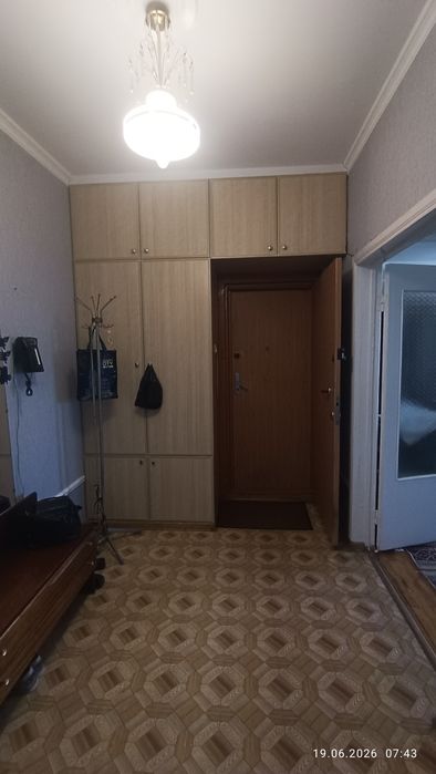 Продаётся 3х комнатная квартира в Яшнабадском районе. Массив Оханграбо
