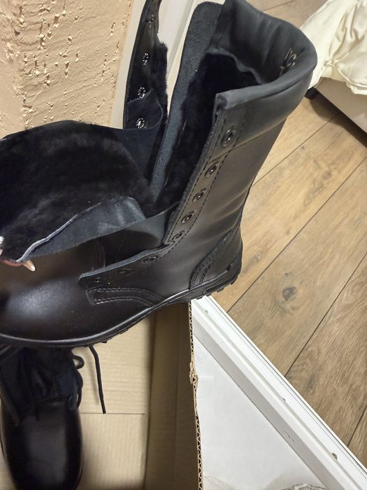 Продам зимние берцы