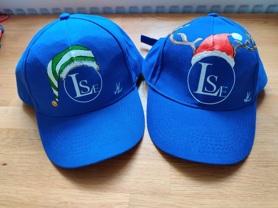 Tricouri pictate manual