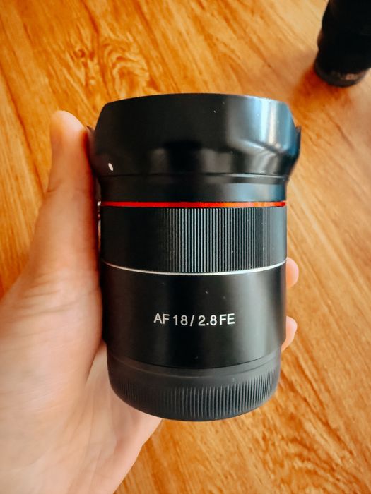 Продавам фотоапарат Sony A7IV и обективи