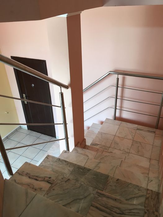 Vand vila cu 6 garsoniere