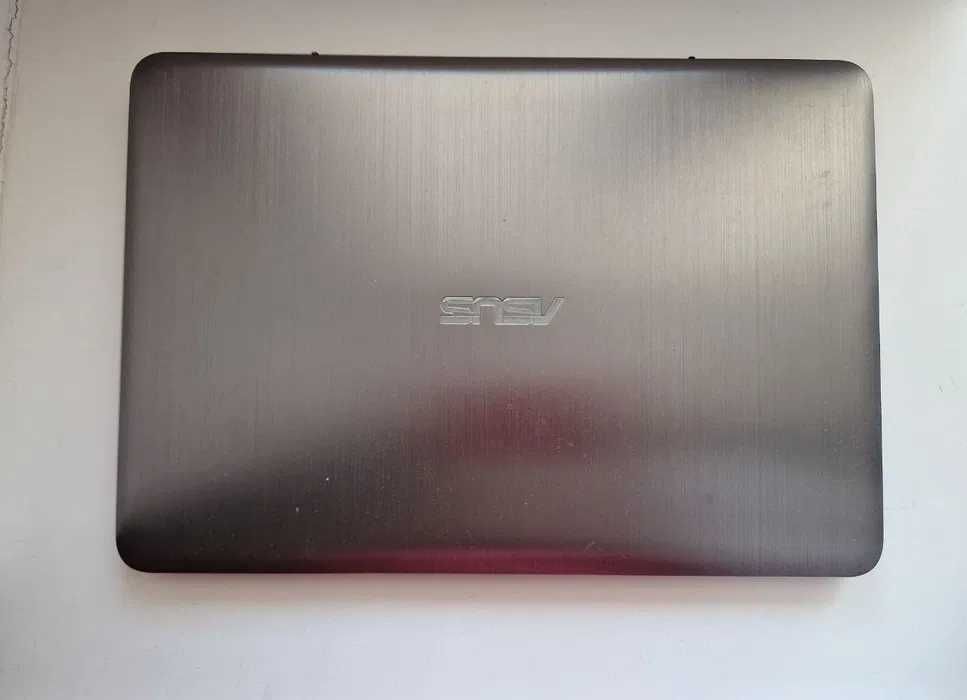 Ноутбук, процессор: Intel Celeron N3350