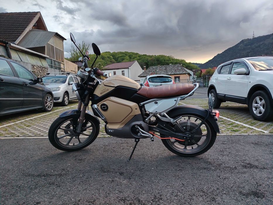 Scuter electric Super Soco TC, baterie reconditionata, permis B sau AM