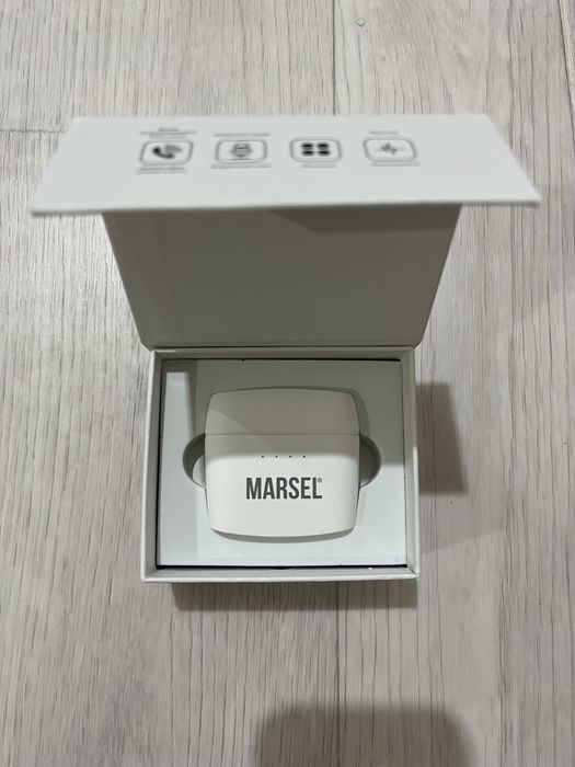 Продам наушник Marsel J8